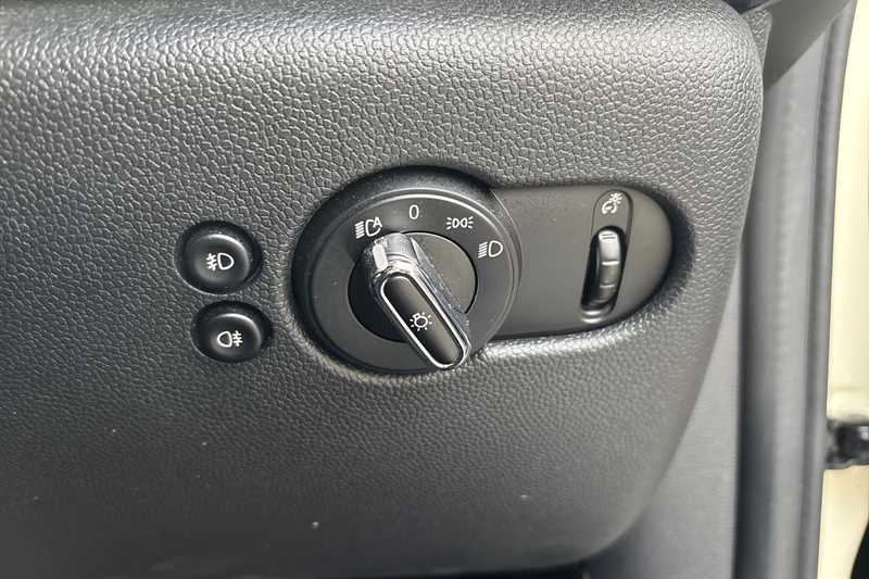 Used MINI Hatch 2017 for sale - 76828522: Photo 39