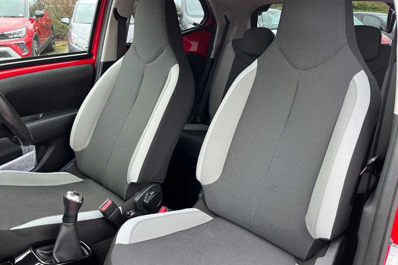 Used Toyota AYGO 2018 for sale - 78221941: Photo 23