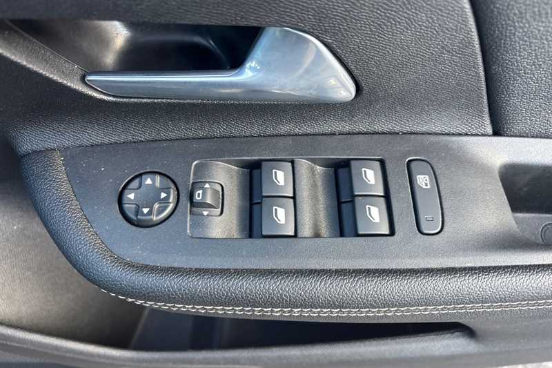 Used Vauxhall Mokka Electric 2024 for sale - 75846962: Photo 16