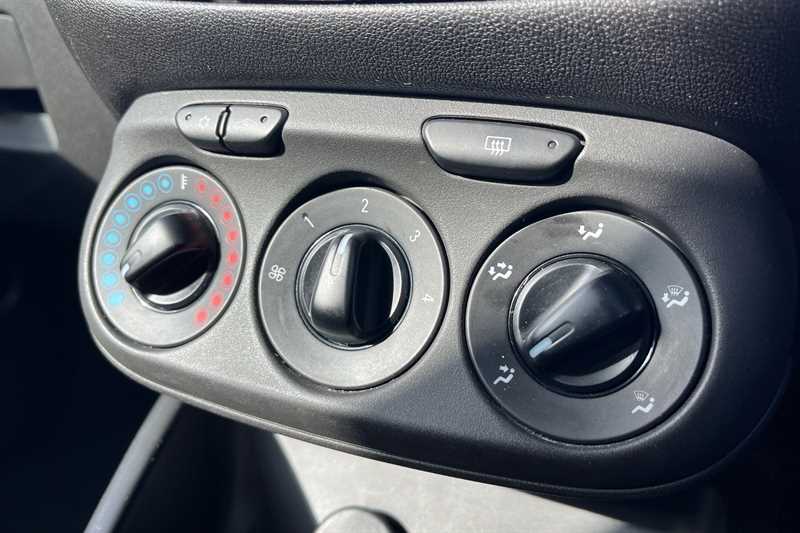 Used Vauxhall Corsa 2015 for sale - 76062484: Photo 15