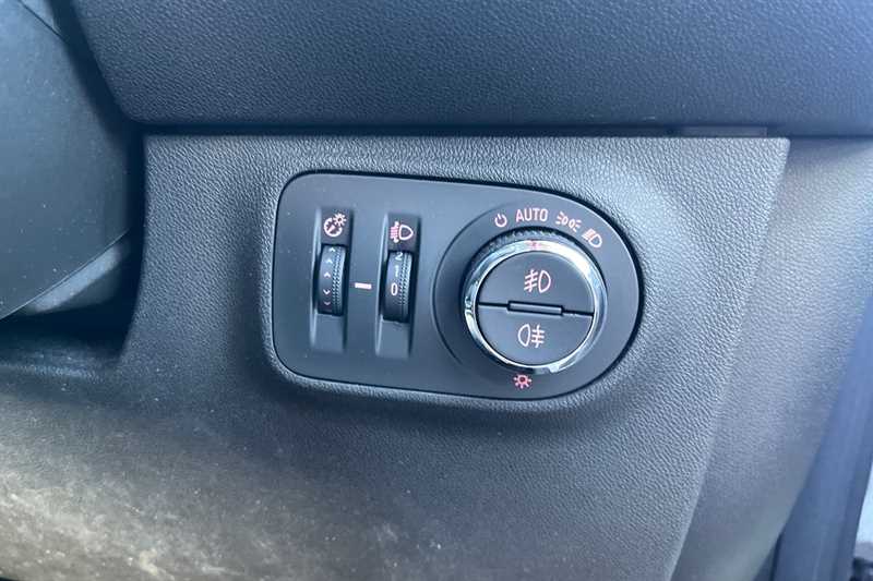 Used Vauxhall Corsa 2015 for sale - 76062484: Photo 19
