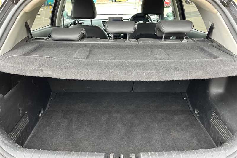 Used Kia Stonic 2021 for sale - 76490237: Photo 25