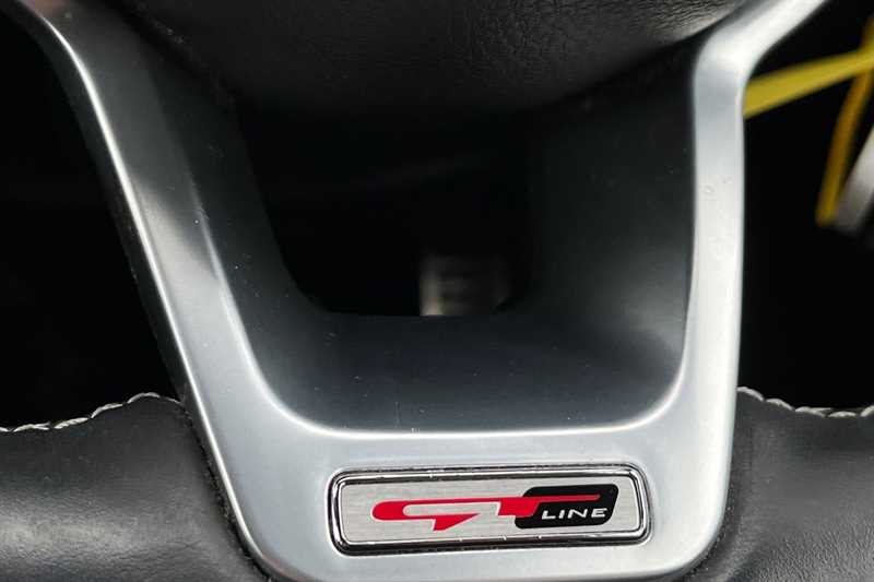 Used Kia Stonic 2021 for sale - 76490237: Photo 30