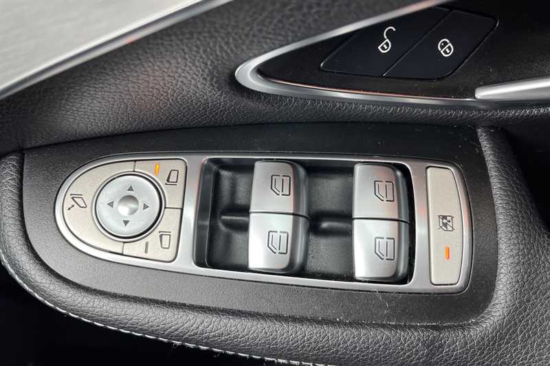 Used Mercedes-Benz C Class 2016 for sale - 77972095: Photo 16