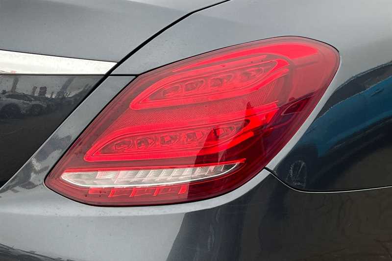 Used Mercedes-Benz C Class 2016 for sale - 77972095: Photo 32