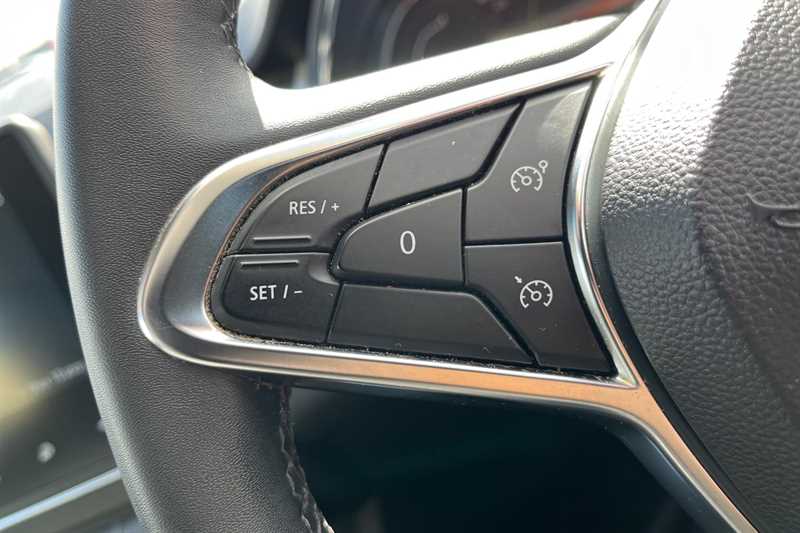 Used Renault Captur 2023 for sale - 78208239: Photo 21