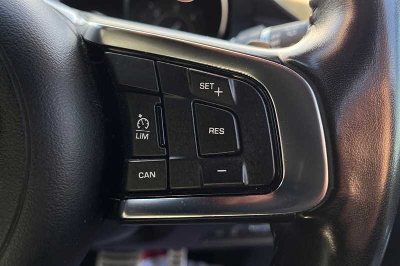 Used Jaguar E-Pace 2019 for sale - 77295200: Photo 22