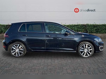 Used Volkswagen Golf 2019 for sale - 77899612: Photo