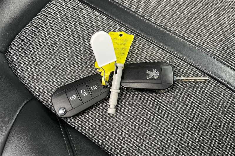 Used Peugeot 3008 for sale - 77864230: Photo 36