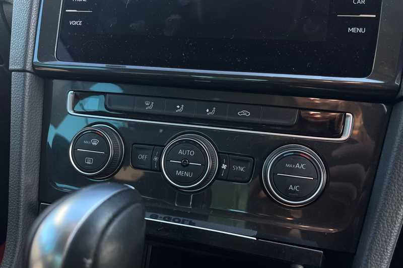 Used Volkswagen Golf 2019 for sale - 77864308: Photo 15