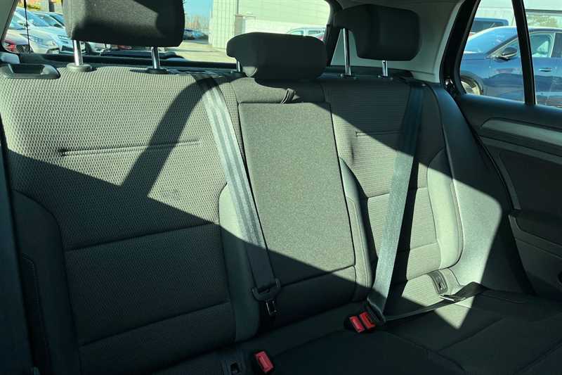Used Volkswagen Golf 2019 for sale - 77864308: Photo 24