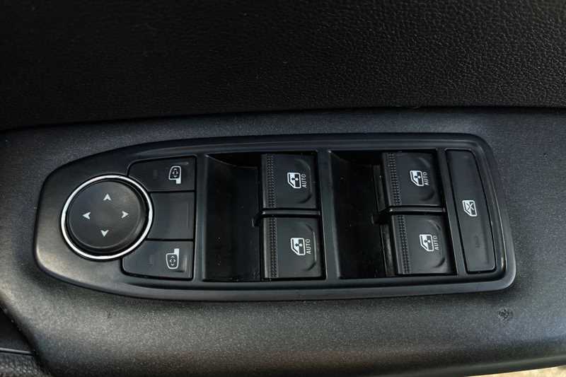 Used Renault Captur 2023 for sale - 78161113: Photo 16