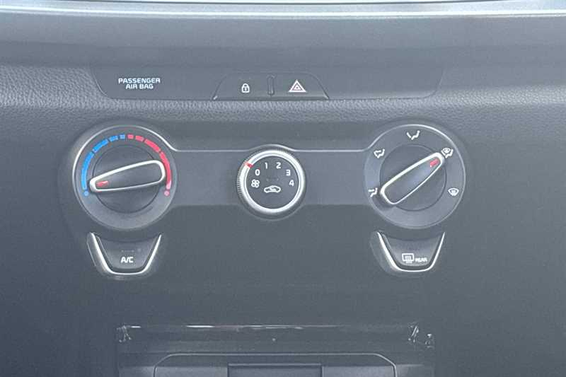 Used Kia Rio 2022 for sale - 76448441: Photo 15