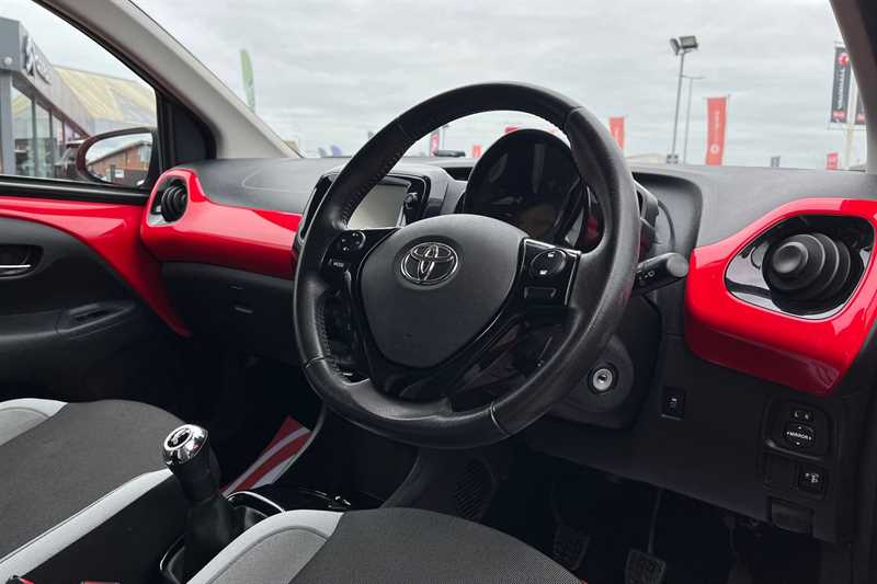 Used Toyota AYGO 2018 for sale - 78138756: Photo 13