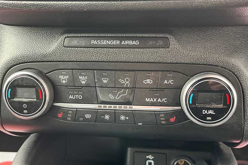 Used Ford Focus 2018 for sale - 76747715: Photo 15