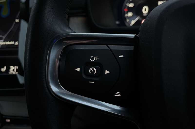 Used Volvo XC40 2020 for sale - 77317130: Photo 21