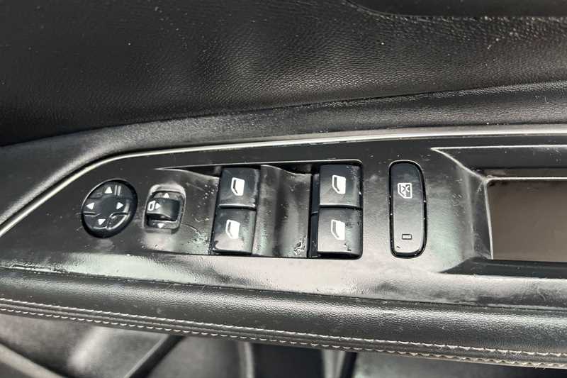 Used Peugeot 5008 2020 for sale - 76775388: Photo 16