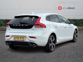 Used Volvo V40 2019 for sale - 78338334: Photo