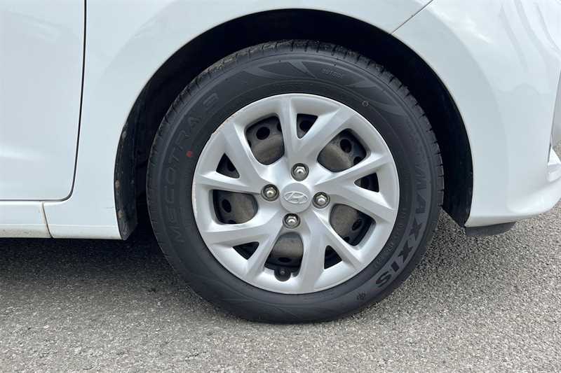 Used Hyundai i10 2019 for sale - 78009639: Photo 12