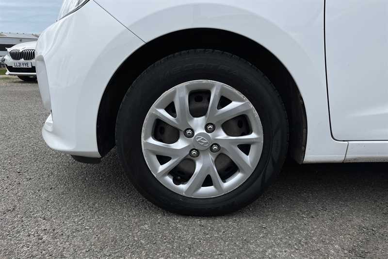 Used Hyundai i10 2019 for sale - 78009639: Photo 9