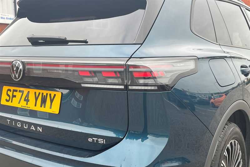 Used Volkswagen Tiguan 2024 for sale - 76311789: Photo 32