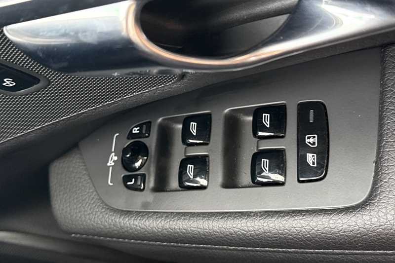 Used Volvo V90 Cross Country 2022 for sale - 76530824: Photo 16