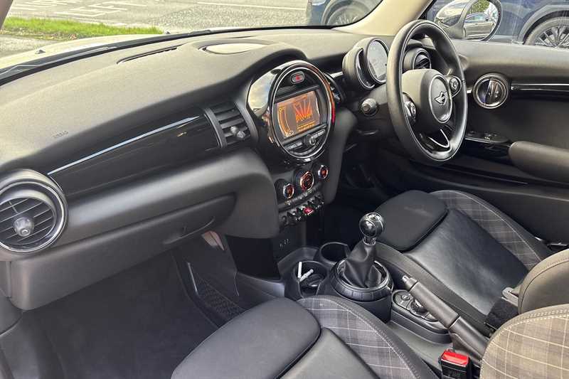 Used MINI Hatch 2017 for sale - 76790220: Photo 13