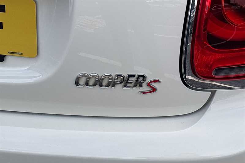 Used MINI Hatch 2017 for sale - 76790220: Photo 32