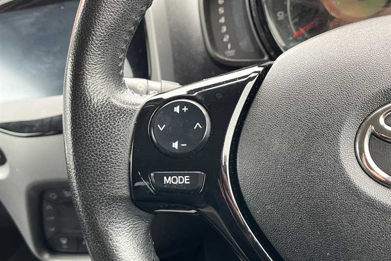 Used Toyota AYGO for sale - 76463597: Photo 21