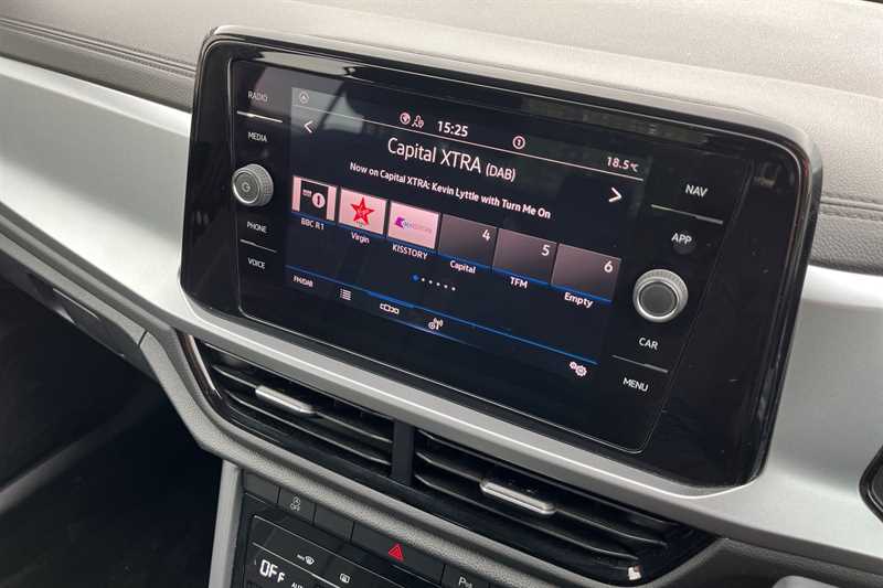 Used Volkswagen T-Roc 2023 for sale - 76443404: Photo 18