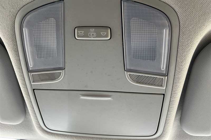 Used Kia Stonic 2021 for sale - 76140582: Photo 36