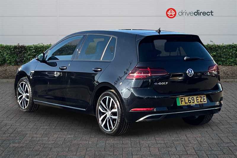 Used Volkswagen Golf 2019 for sale - 77894799: Photo 5