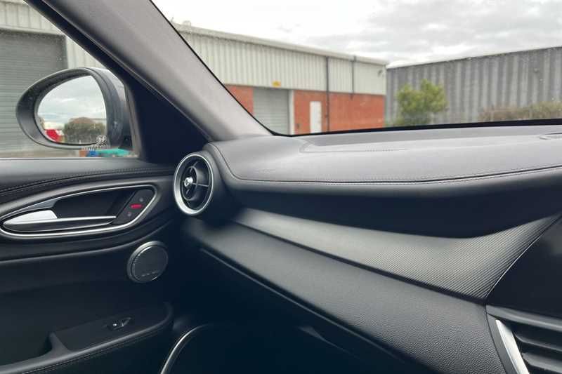 Used Alfa Romeo Giulia 2019 for sale - 78138272: Photo 37