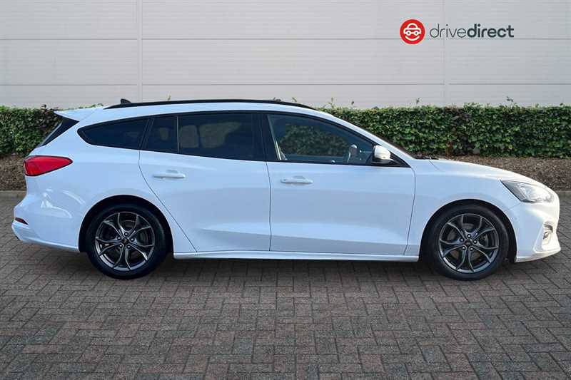 Used Ford Focus 2021 for sale - 77309075: Photo 2