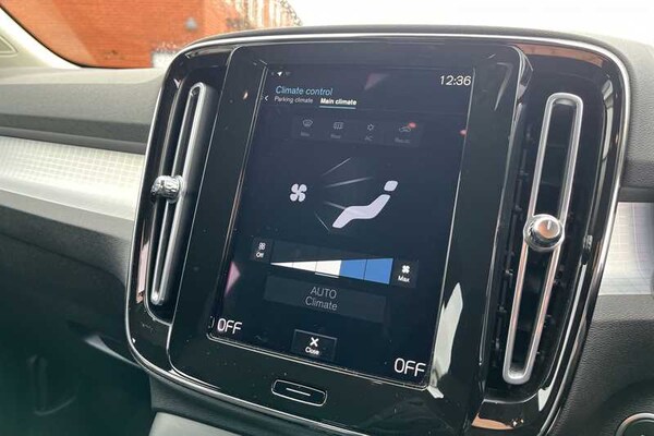 Used Volvo XC40 2021 for sale - 76125110: Photo 15