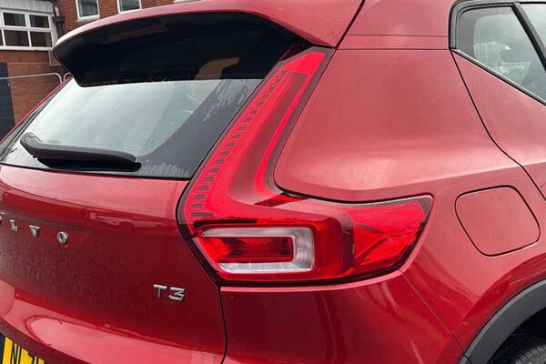 Used Volvo XC40 2021 for sale - 76125110: Photo 32