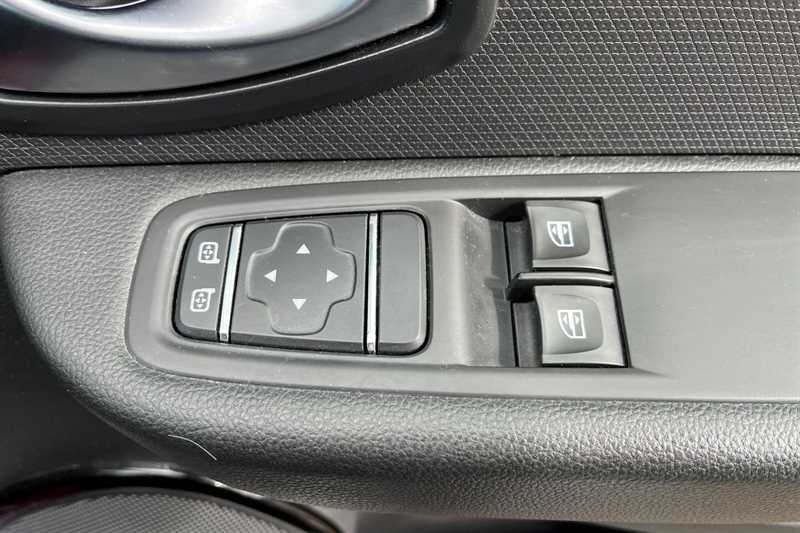 Used Renault Clio for sale - 78216864: Photo 16