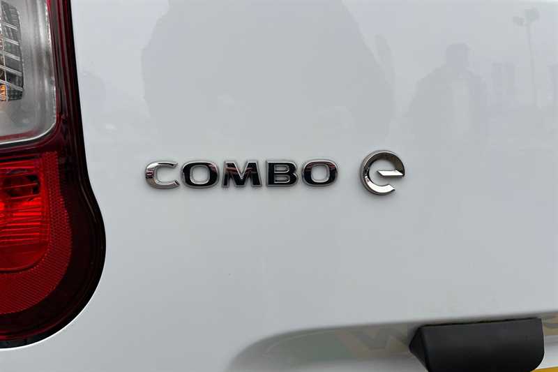 Used Vauxhall Combo Electric 2025 for sale - 77390920: Photo 30