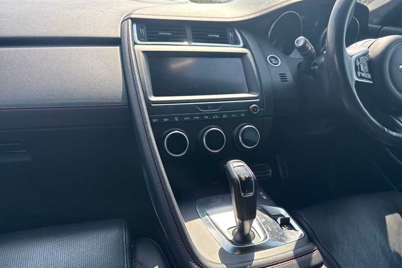 Used Jaguar E-Pace 2018 for sale - 76530287: Photo 14