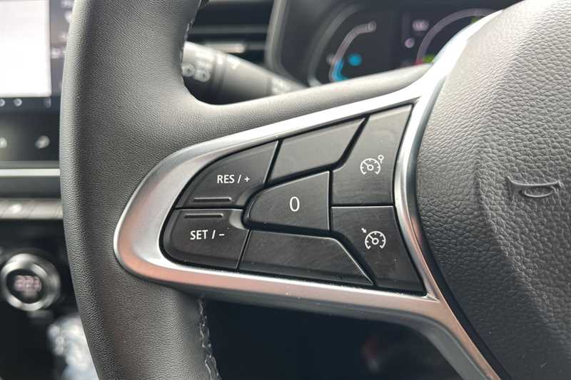 Used Renault Clio 2023 for sale - 78217132: Photo 21