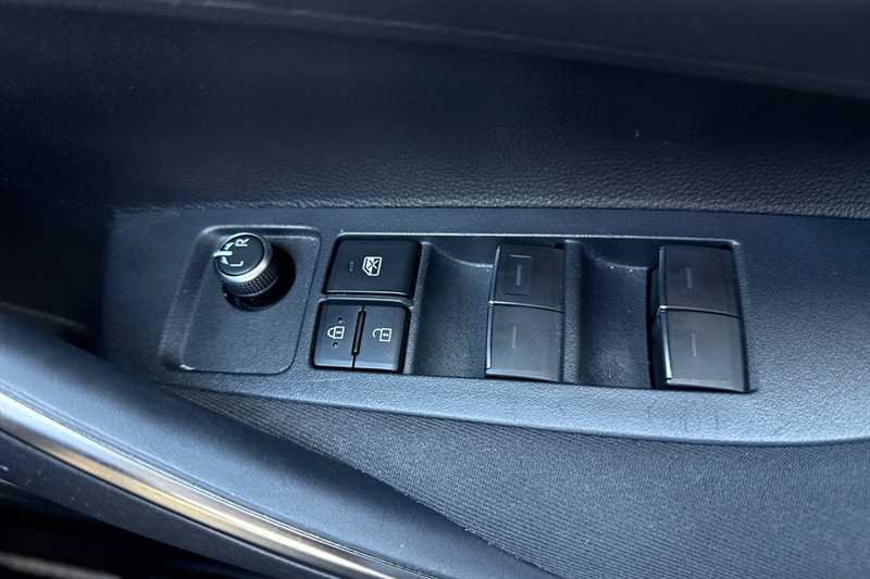 Used Toyota Corolla for sale - 76462952: Photo 16