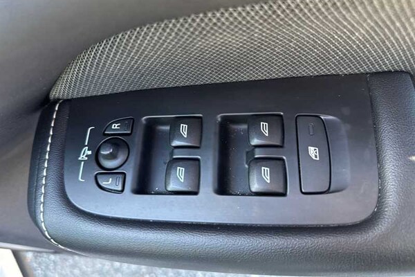 Used Volvo XC60 2021 for sale - 76004550: Photo 16