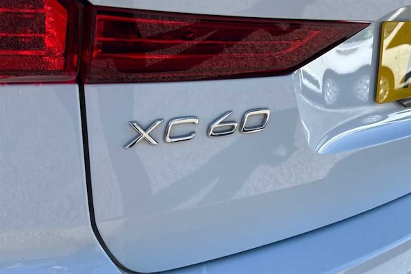 Used Volvo XC60 2021 for sale - 76004550: Photo 32