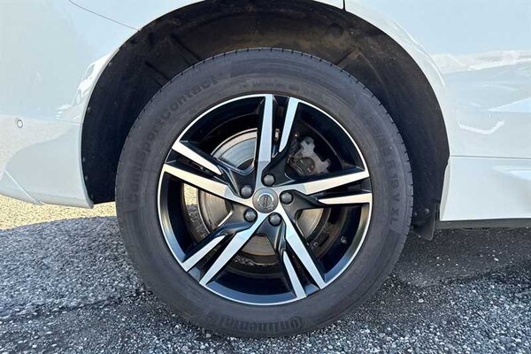 Used Volvo XC60 2021 for sale - 76004550: Photo 9