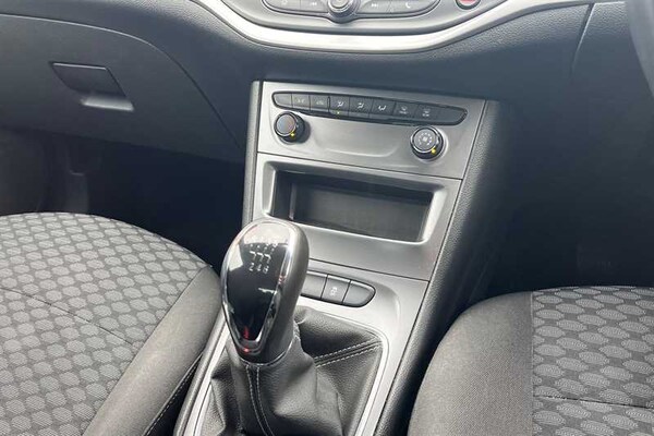 Used Vauxhall Astra 2019 for sale - 76229578: Photo 14