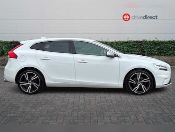 Used Volvo V40 2019 for sale - 78322743: Photo