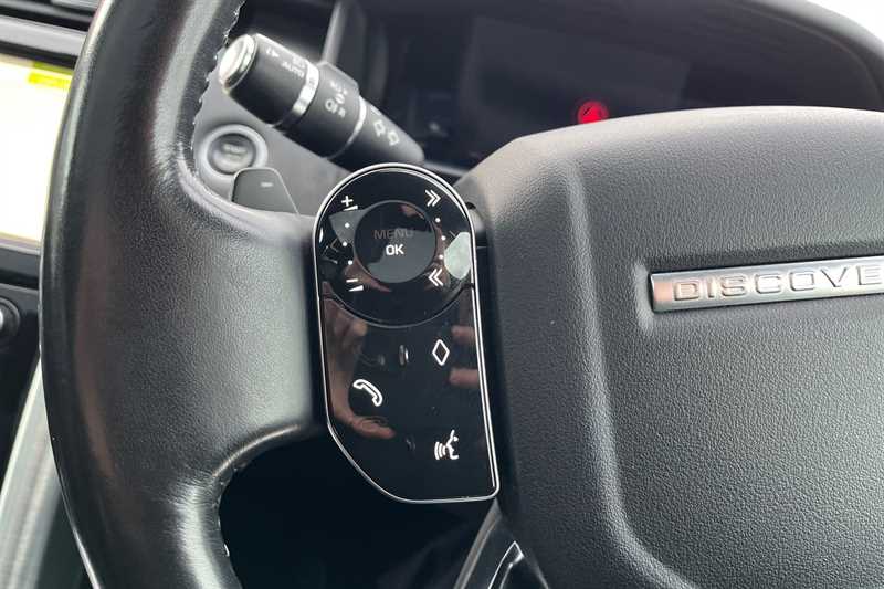 Used Land Rover Discovery 2019 for sale - 76903677: Photo 21