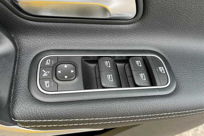 Used Mercedes-Benz A-Class 2019 for sale - 76529706: Photo 16