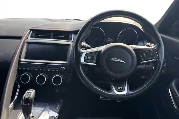 Used Jaguar E-Pace 2018 for sale - 76176505: Photo 11