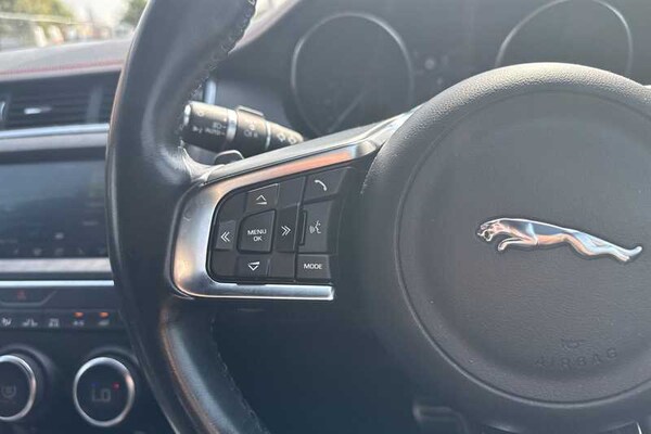 Used Jaguar E-Pace 2018 for sale - 76176505: Photo 21